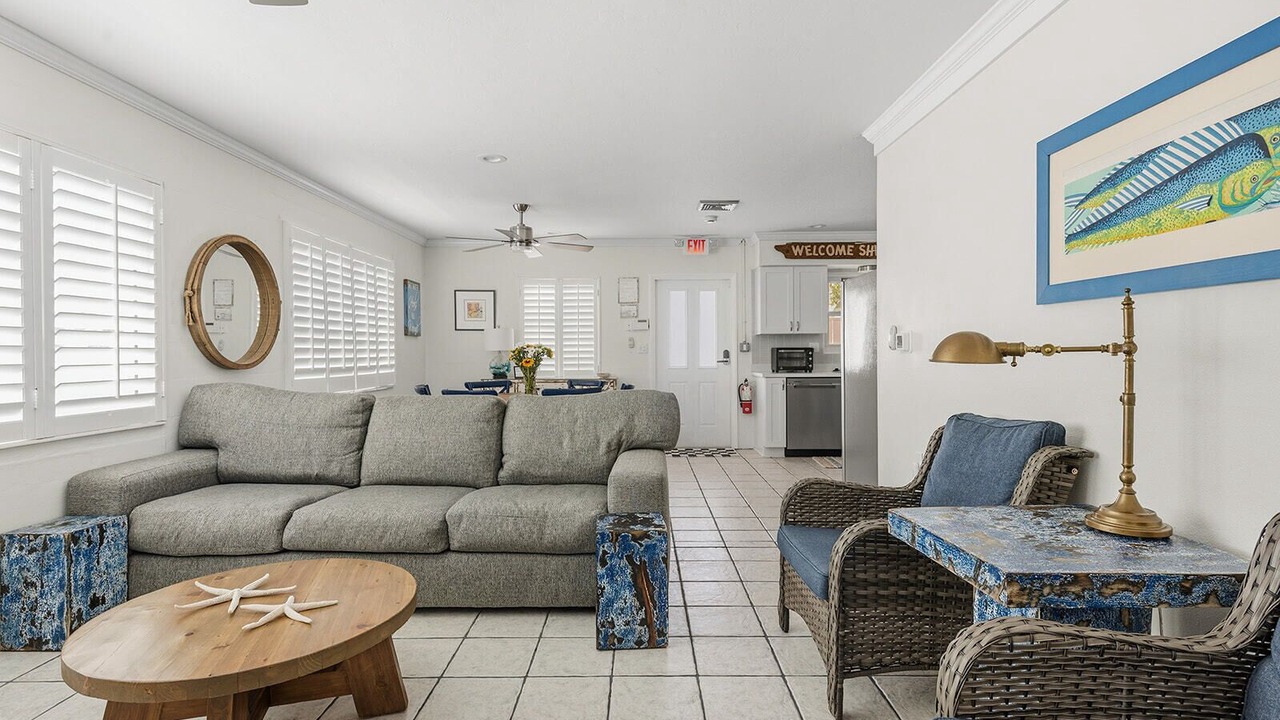 Photo of Livingroom in Englewood South