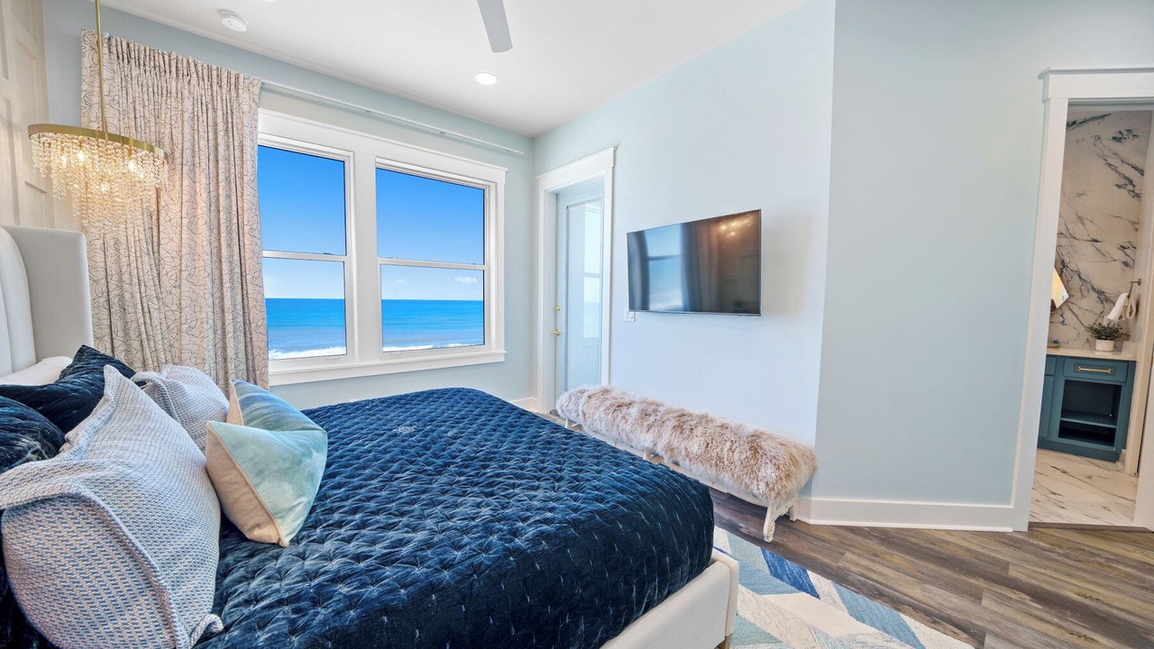 Photo of Bedroom in Lower Grand Lagoon
