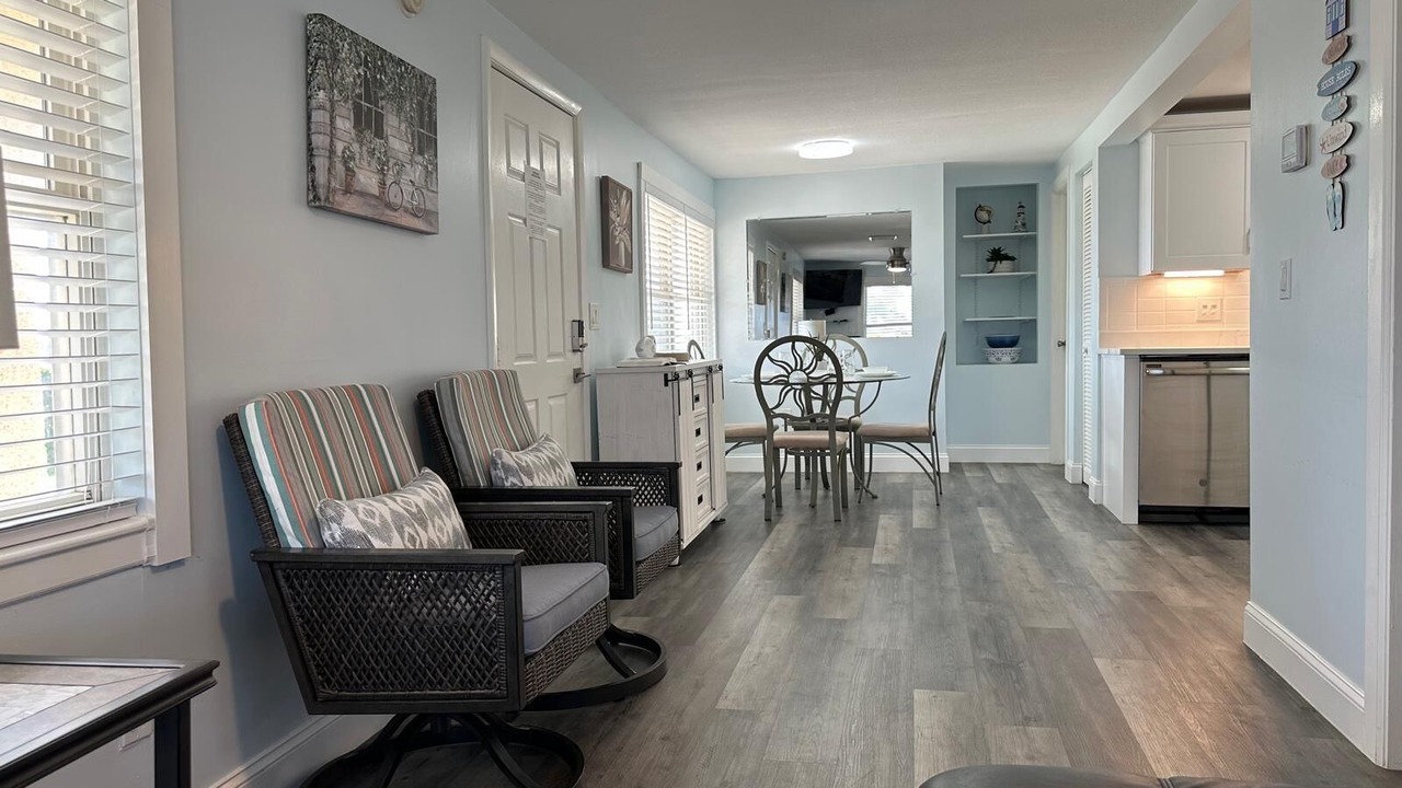 Photo of Livingroom in Crescent Beach