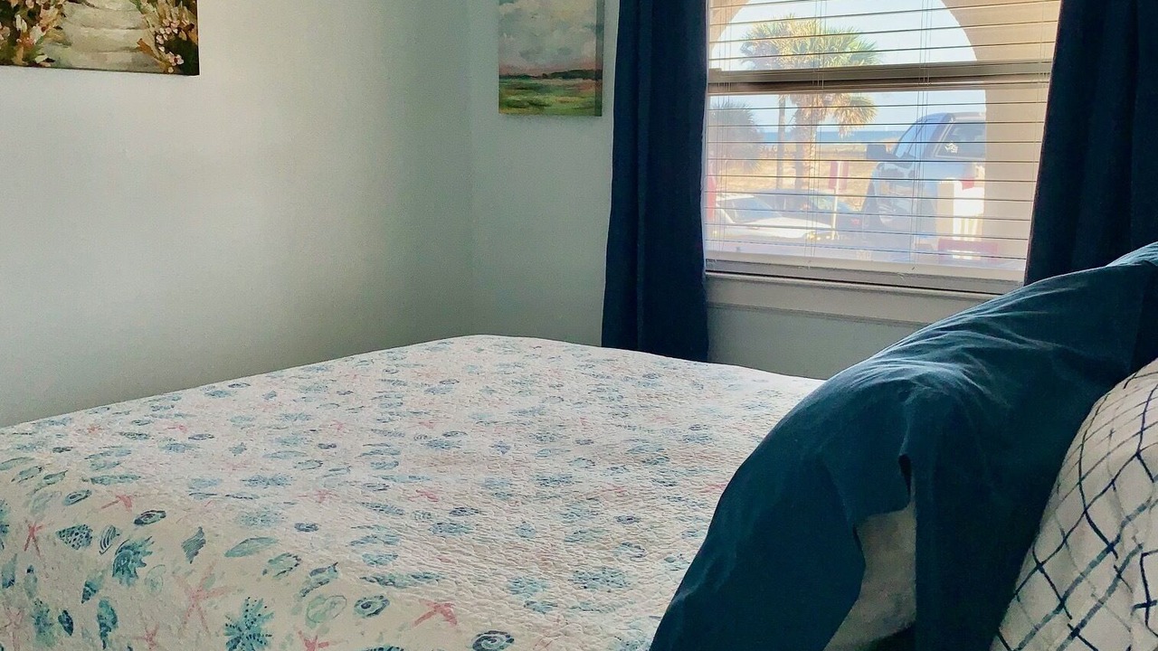 Photo of Bedroom in Crescent Beach
