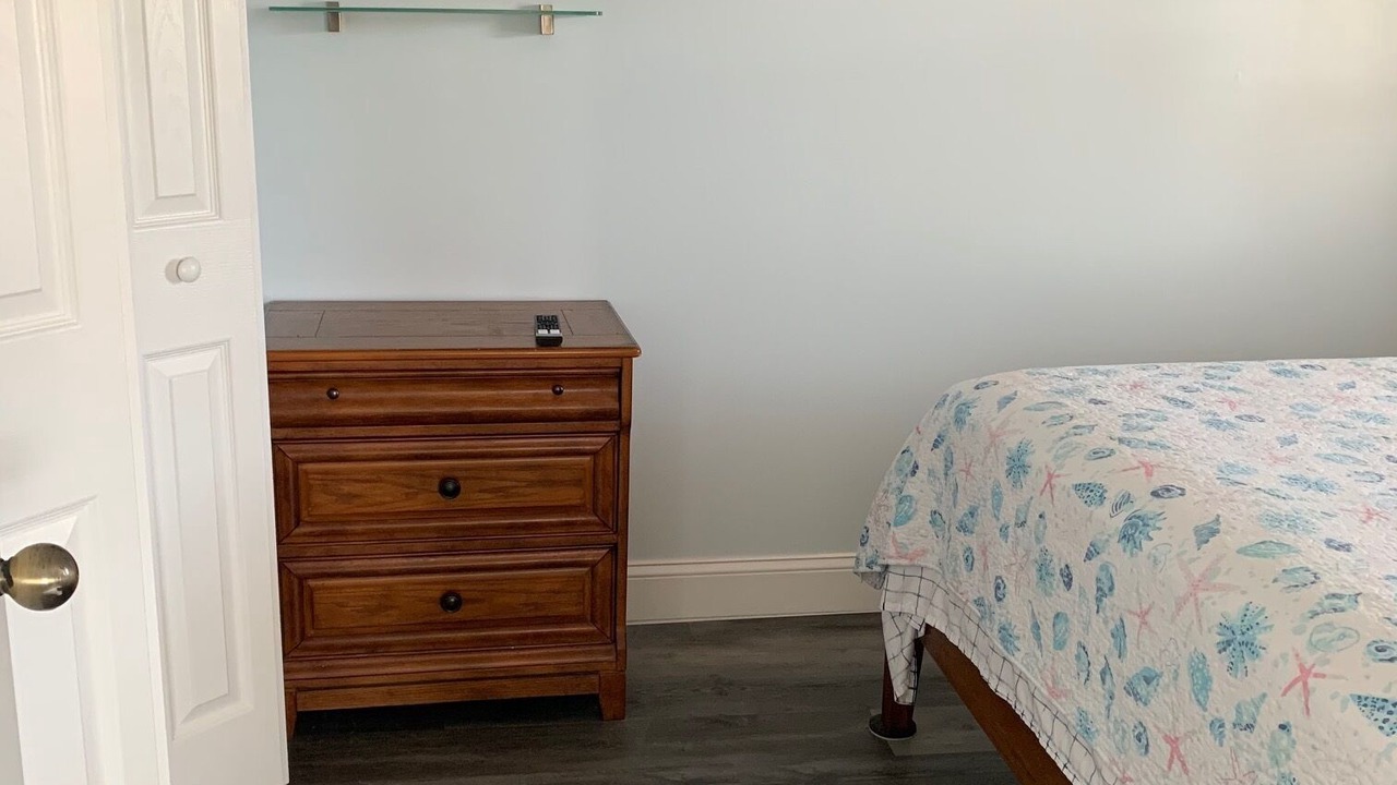 Photo of Bedroom in Crescent Beach