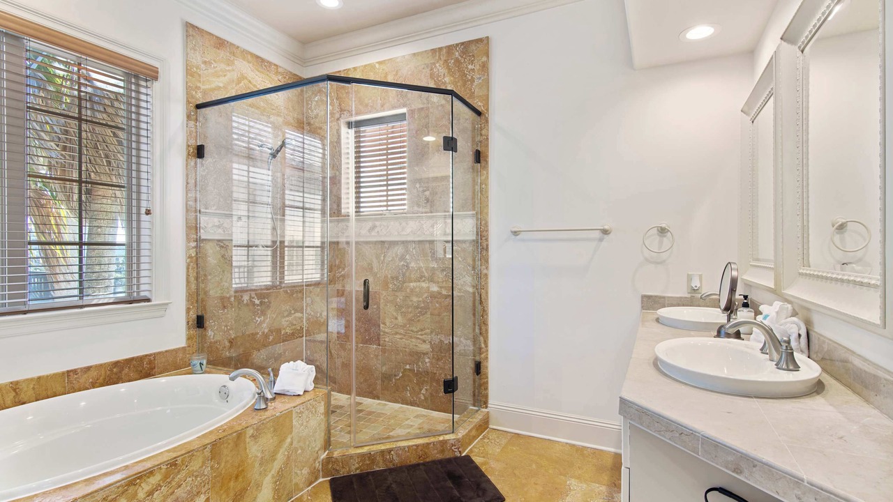 Photo of Bathroom in St. Tropez