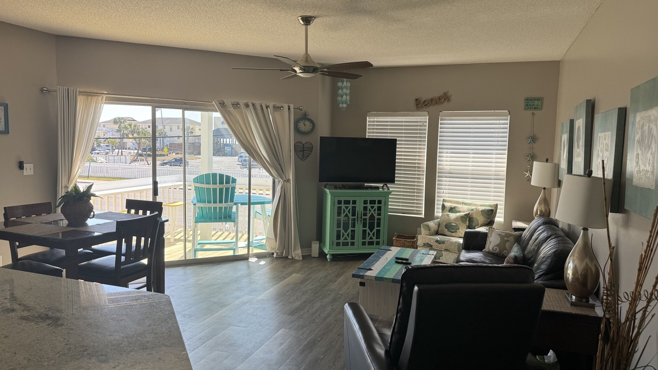 Photo of Livingroom in Holiday Isle