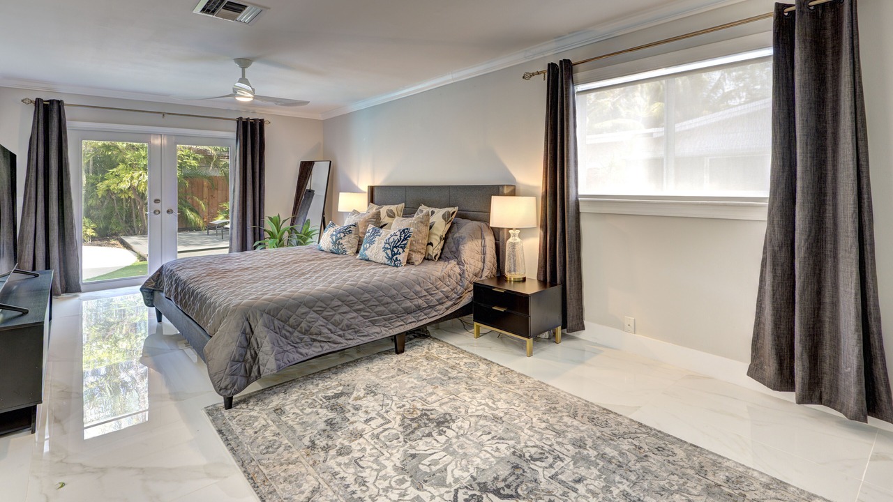 Photo of Bedroom in Deerfield Beach
