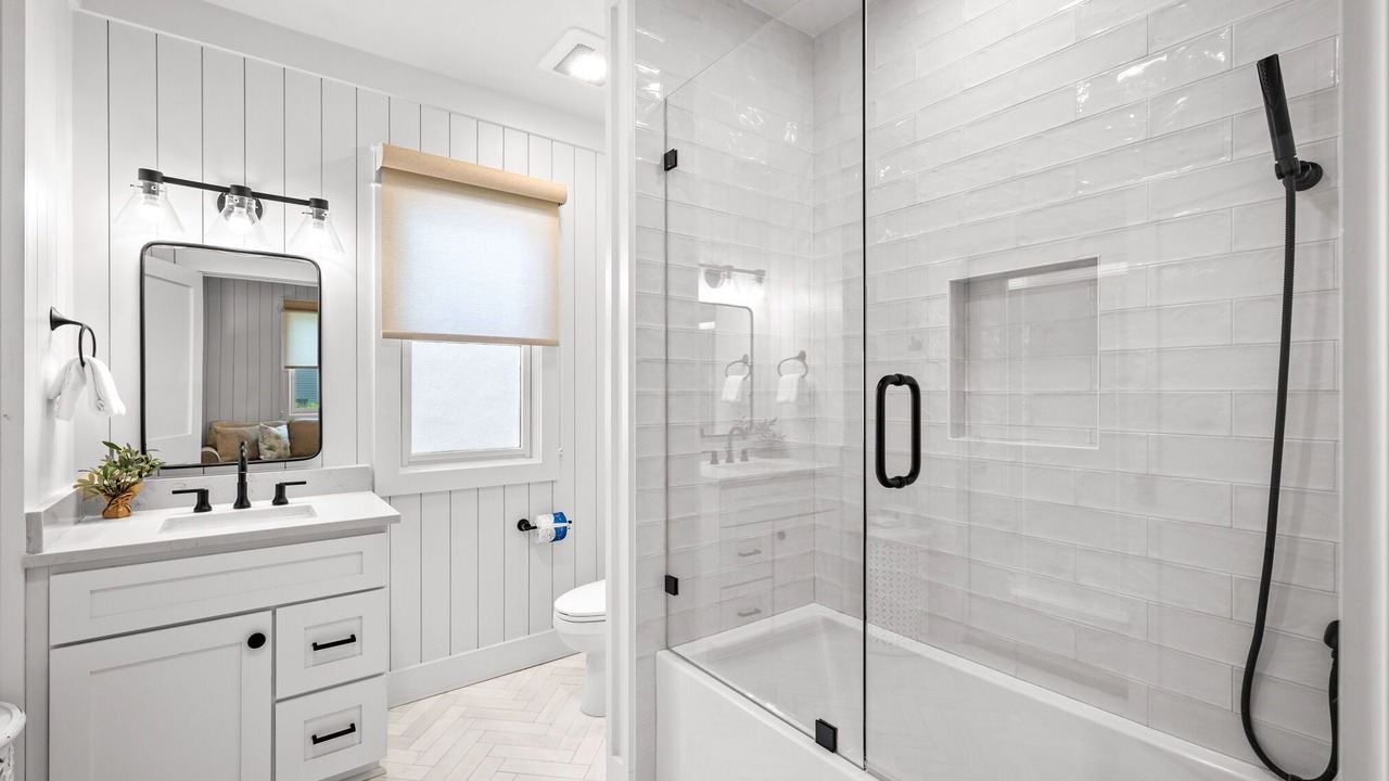 Photo of Bathroom in Sunnyside