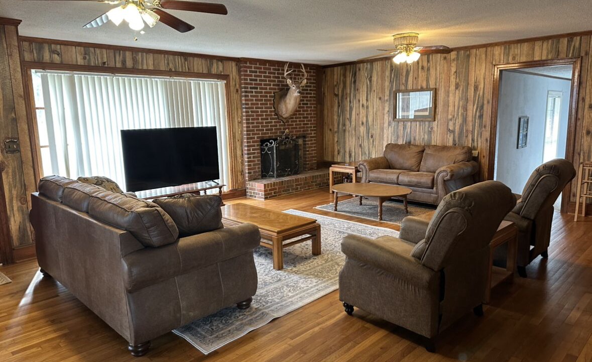 Photo of Livingroom in Marshallville