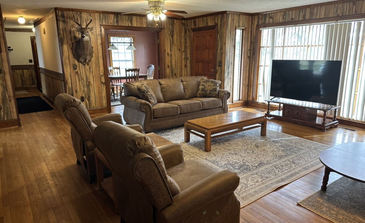 Photo of Livingroom in Marshallville