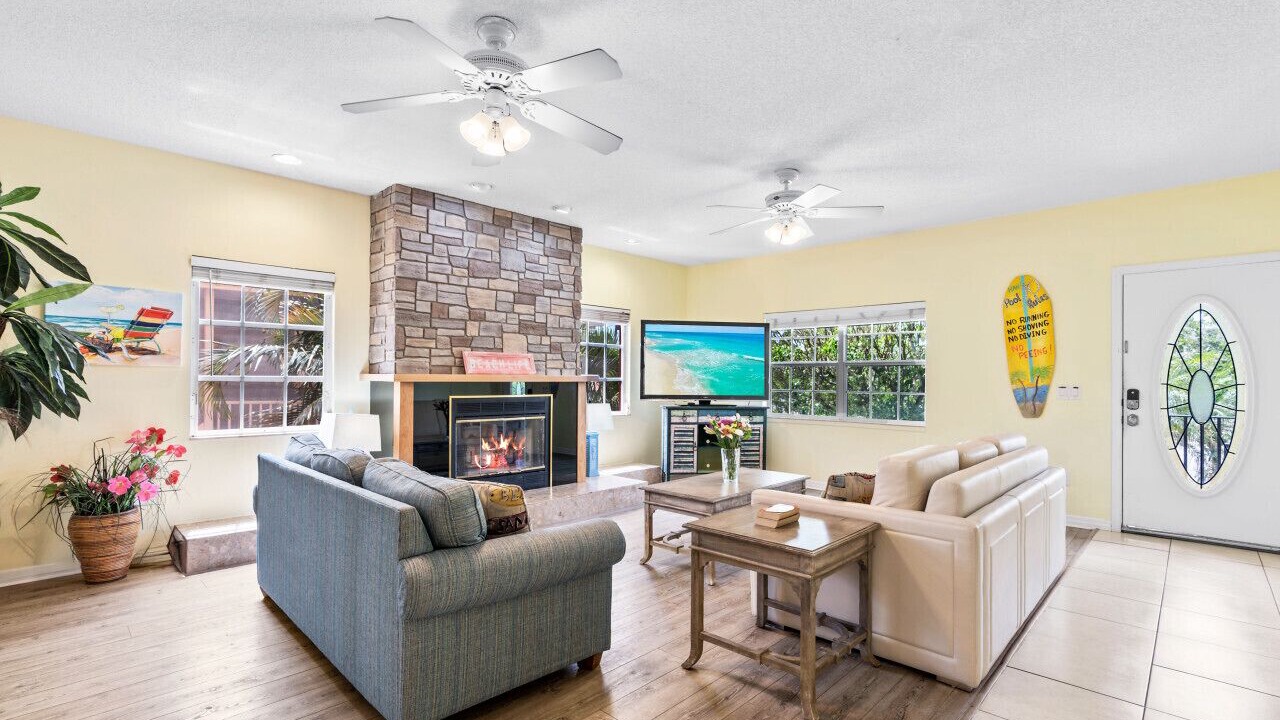 Photo of Livingroom in Siesta Key Village