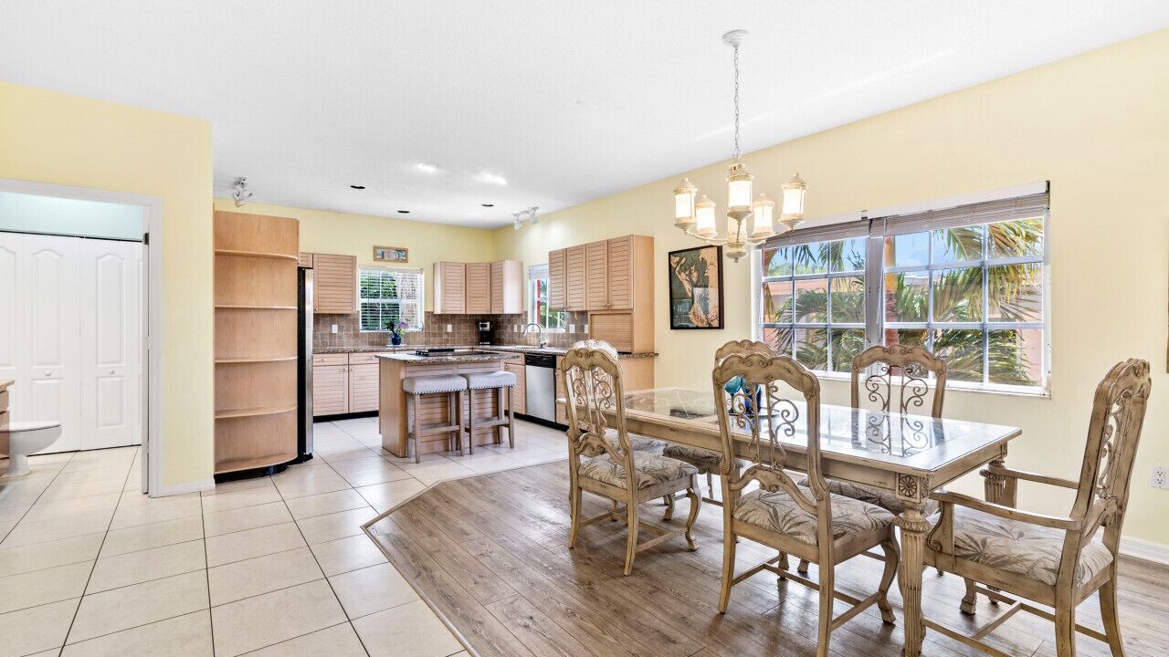Photo of Bedroom in Siesta Key Village