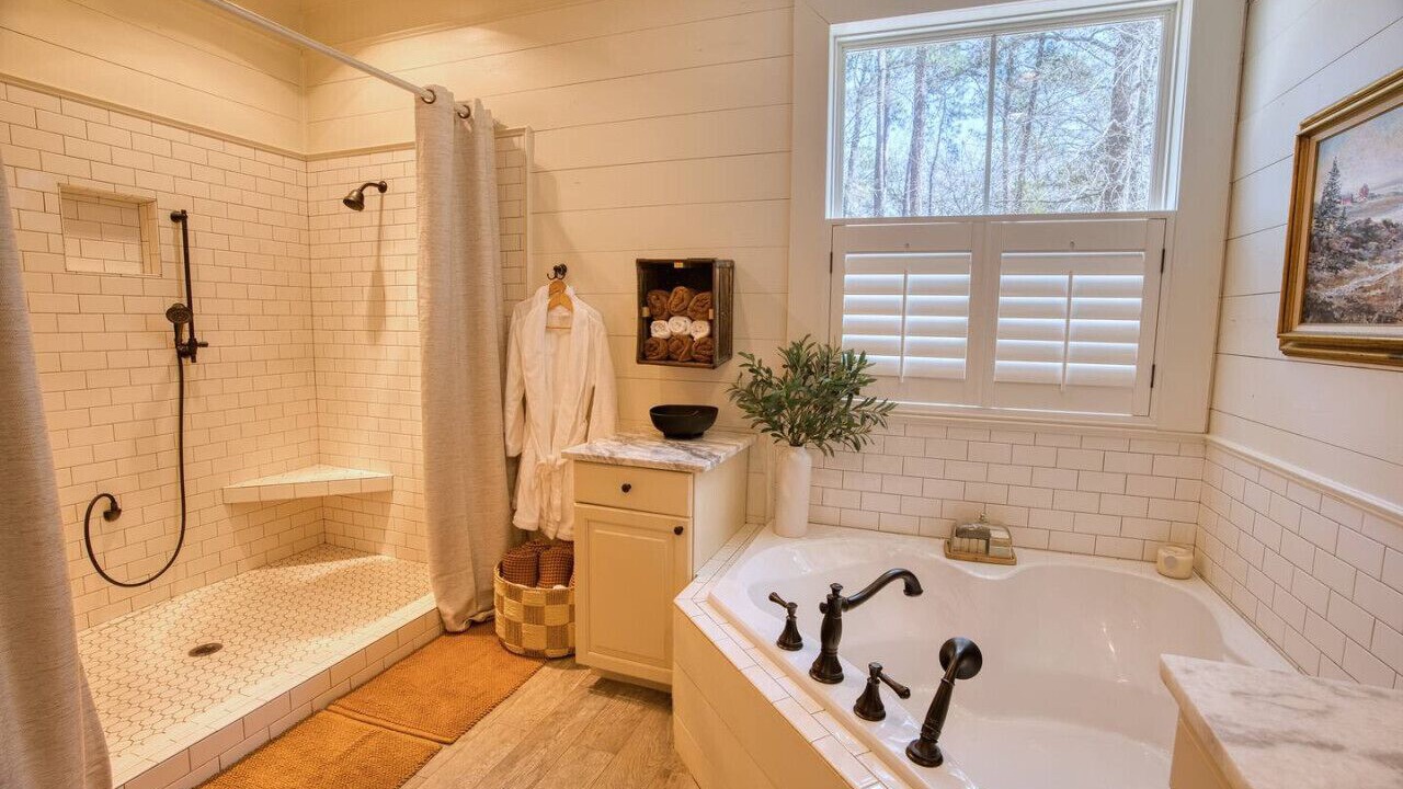 Photo of Bathroom in Moultrie