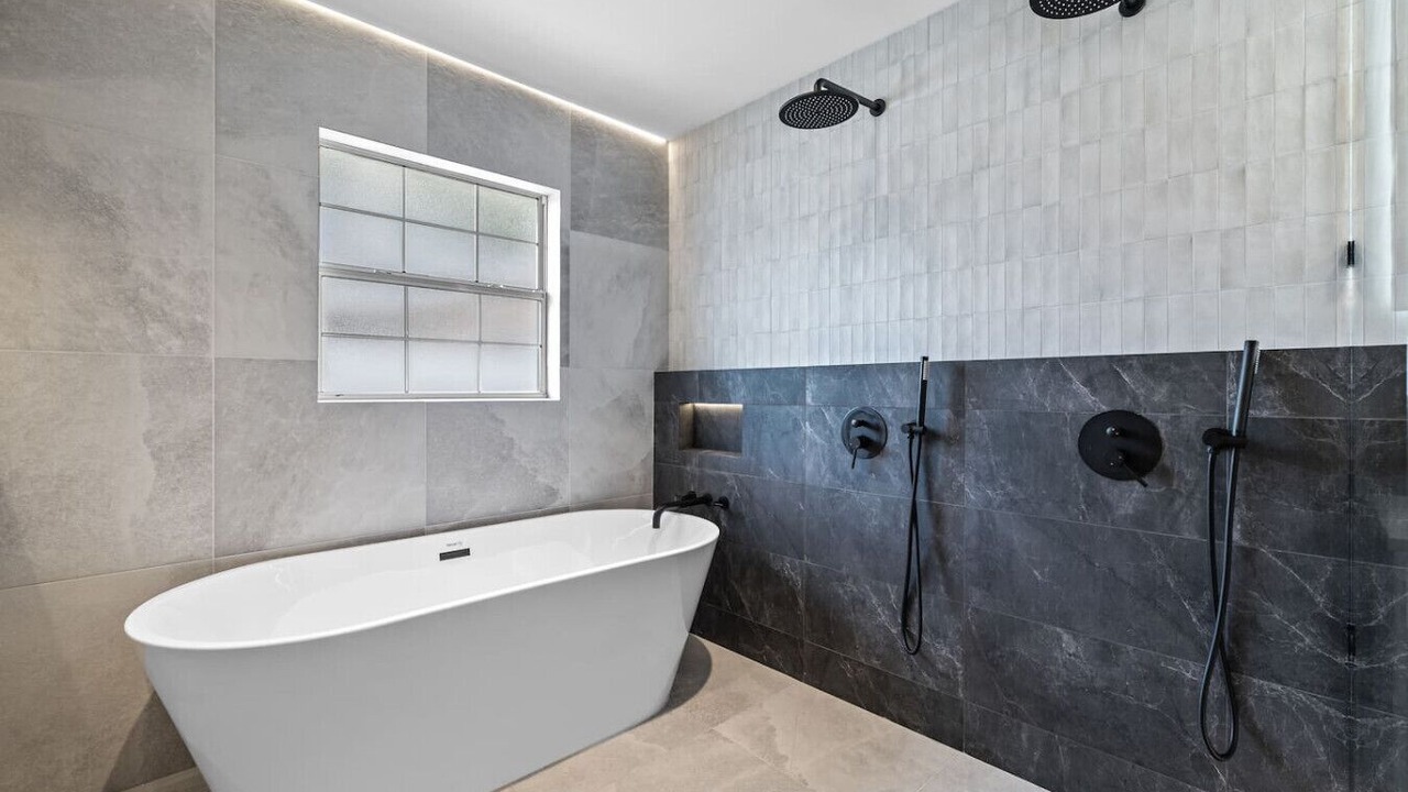 Photo of Bathroom in Largo