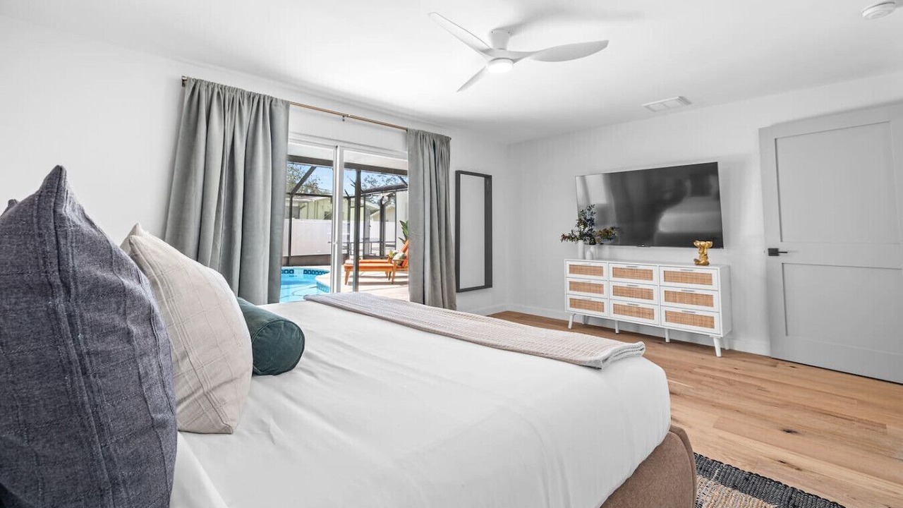 Photo of Bedroom in Largo
