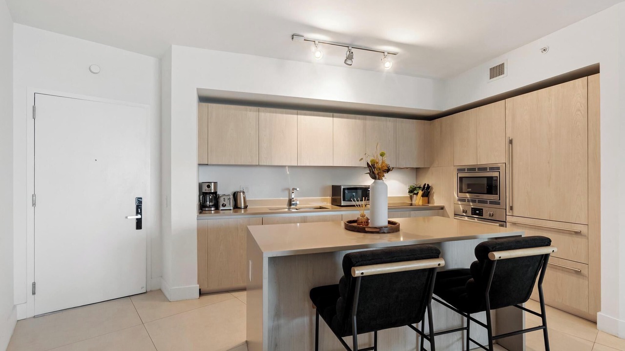 Photo of Kitchen in Hollywood South Central Beach