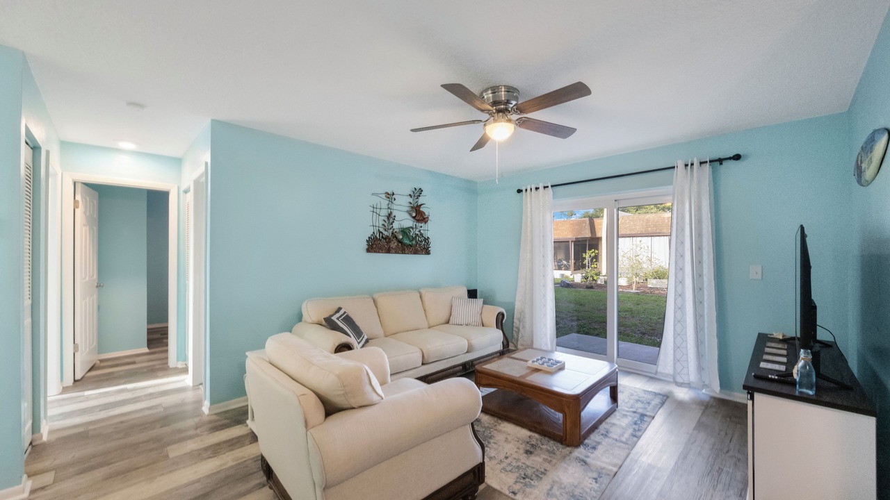 Photo of Livingroom in Seminole