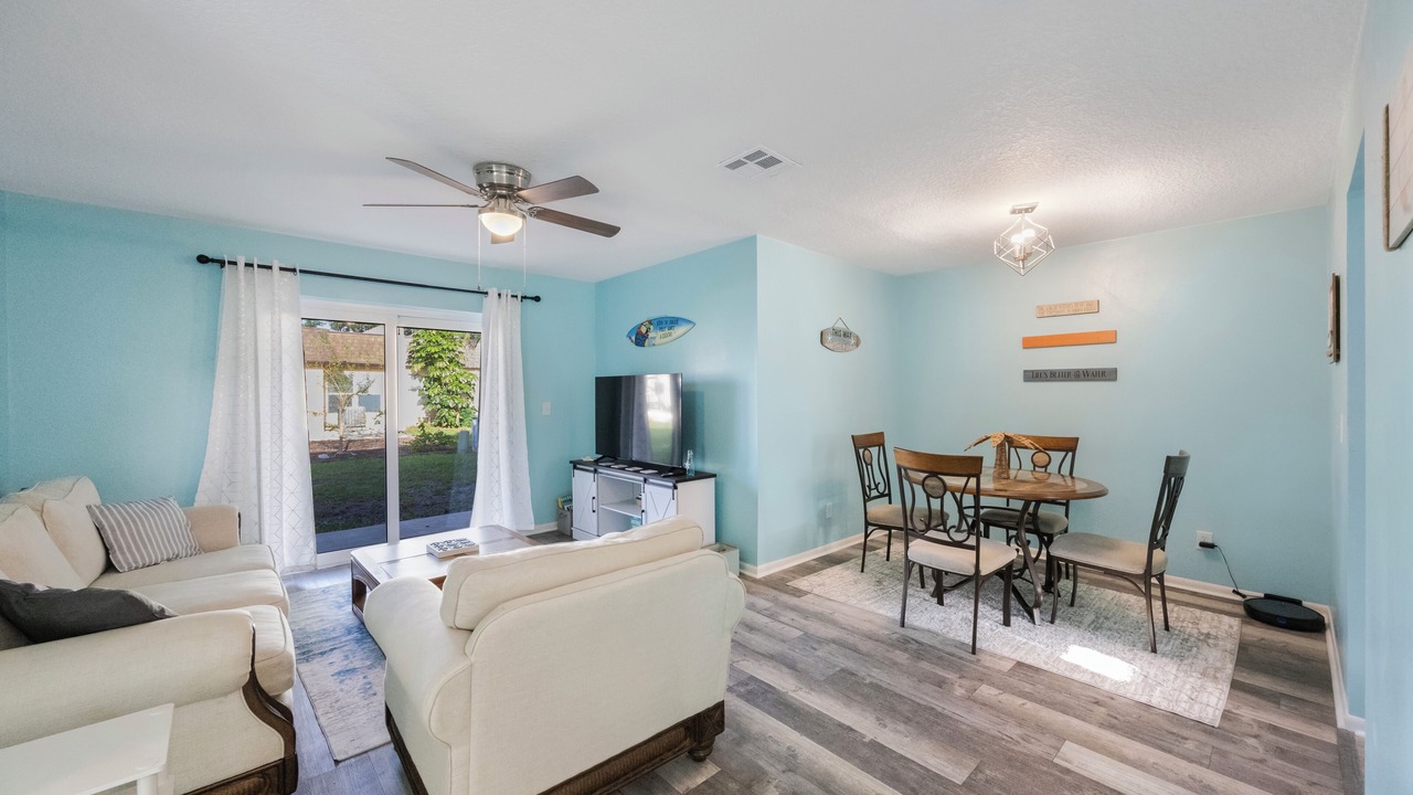Photo of Livingroom in Seminole