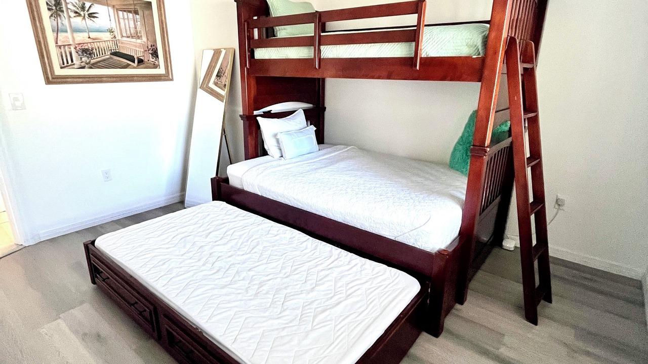 Photo of Bedroom in Trailer Estates