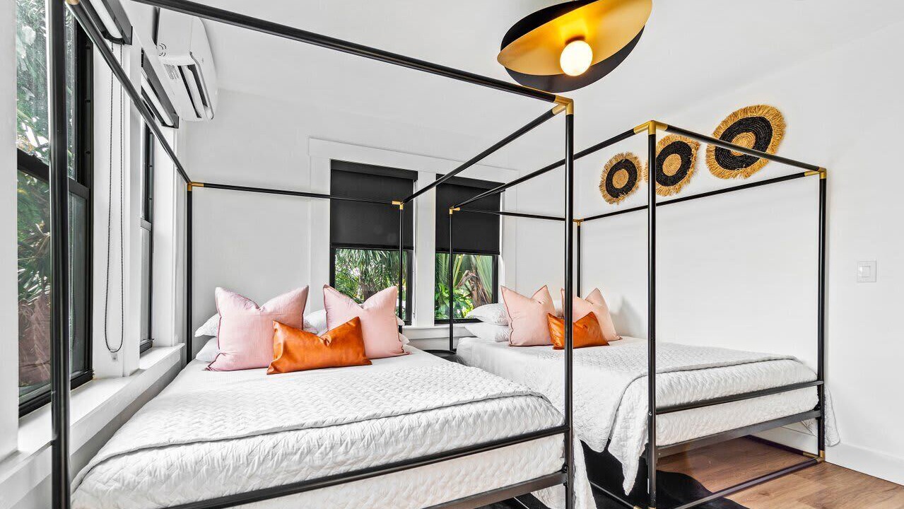 Photo of Bedroom in Flamingo Parks