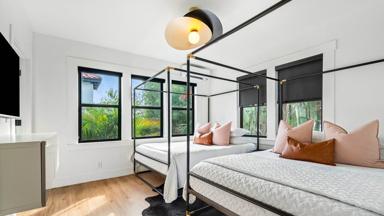 Photo of Bedroom in Flamingo Parks