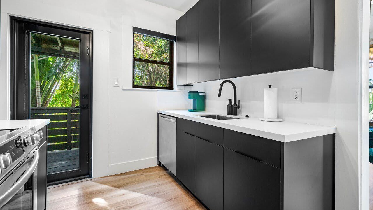 Photo of Kitchen in Flamingo Parks