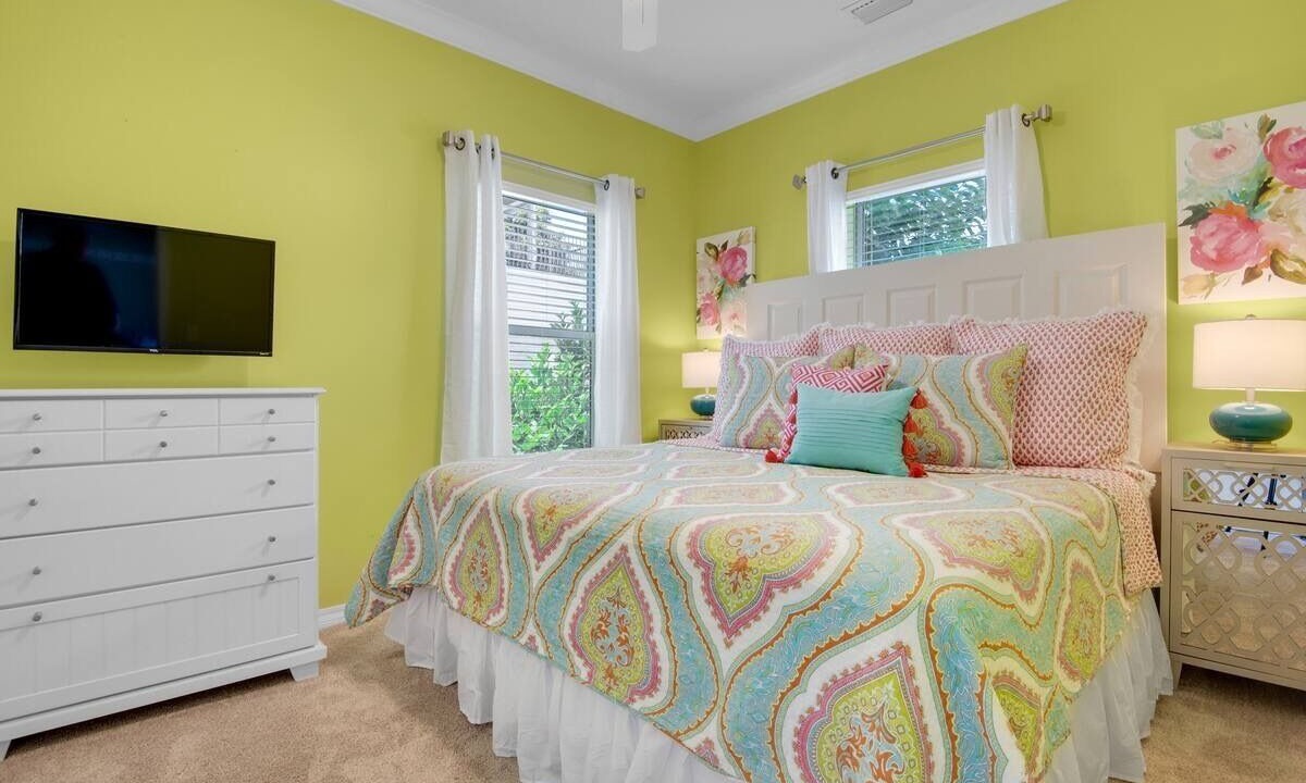 Photo of Bedroom in Crystal Beach