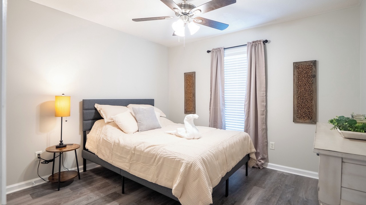 Photo of Bedroom in Valdosta