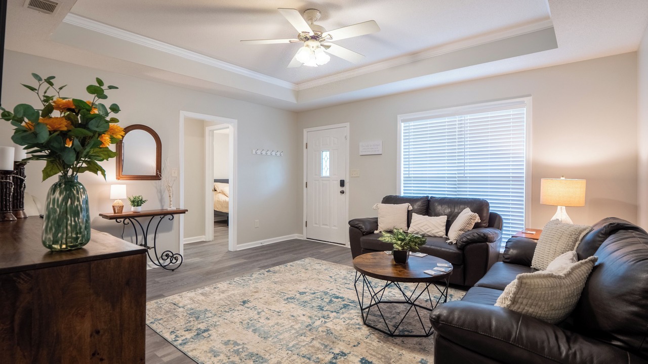 Photo of Livingroom in Valdosta