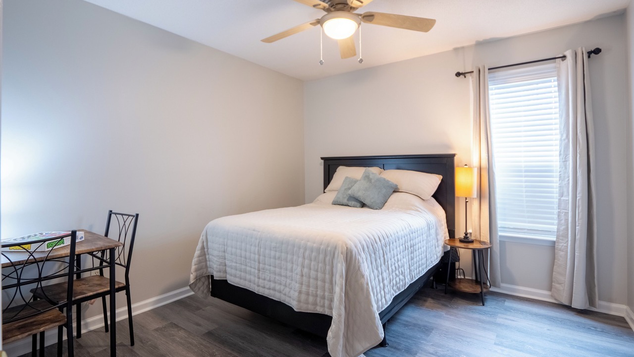 Photo of Bedroom in Valdosta