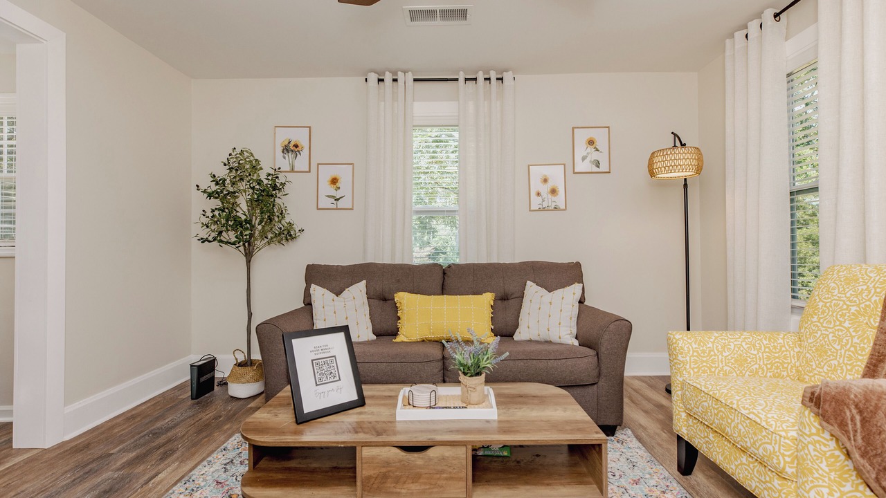 Photo of Livingroom in Perry