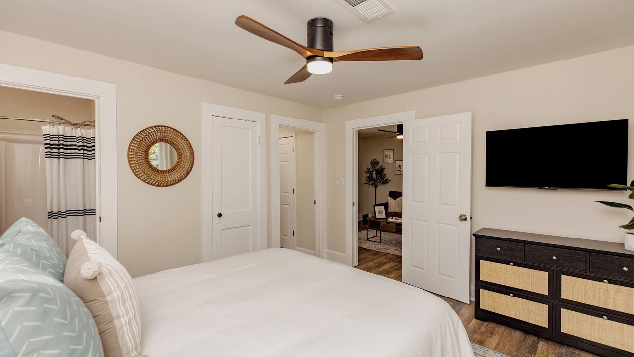 Photo of Bedroom in Perry