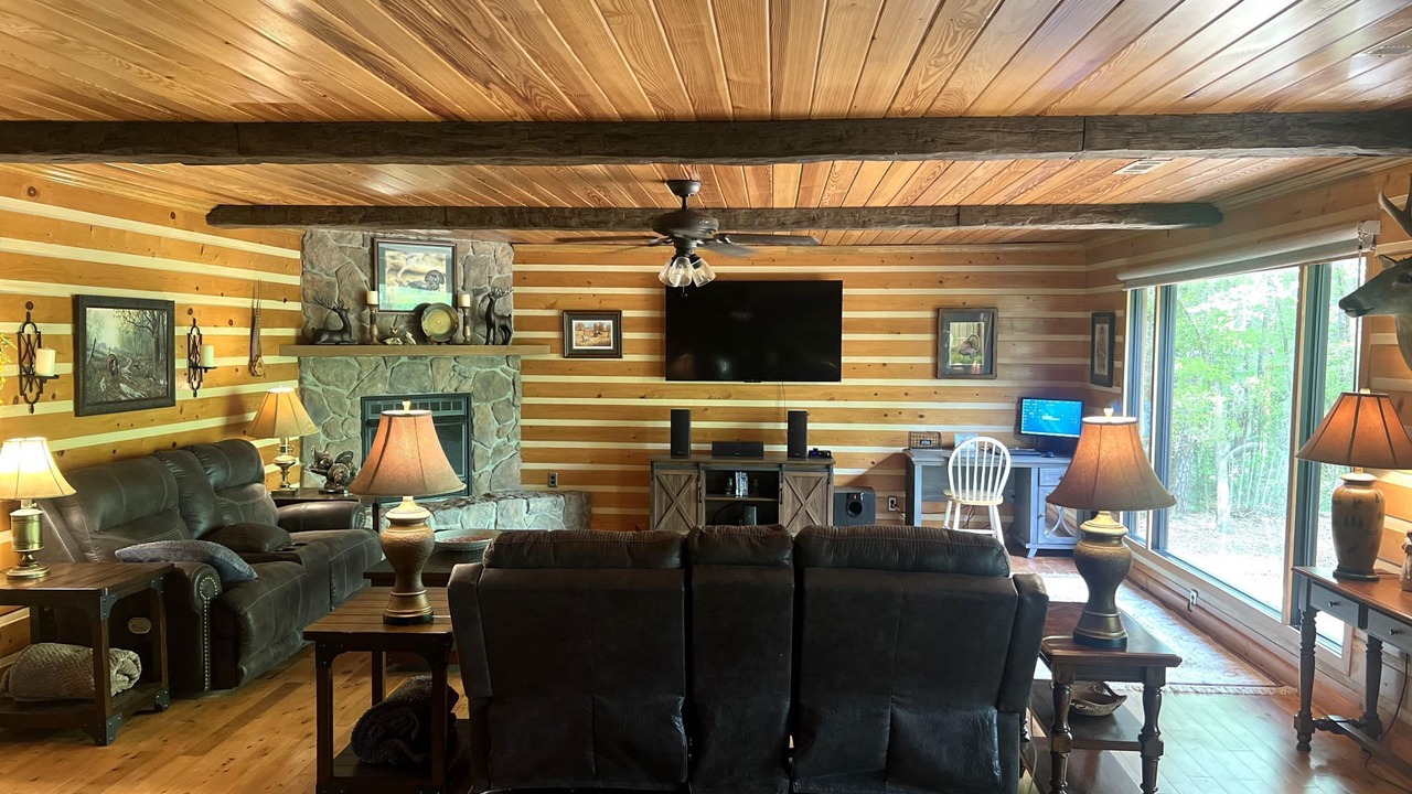 Photo of Bedroom in Red Level