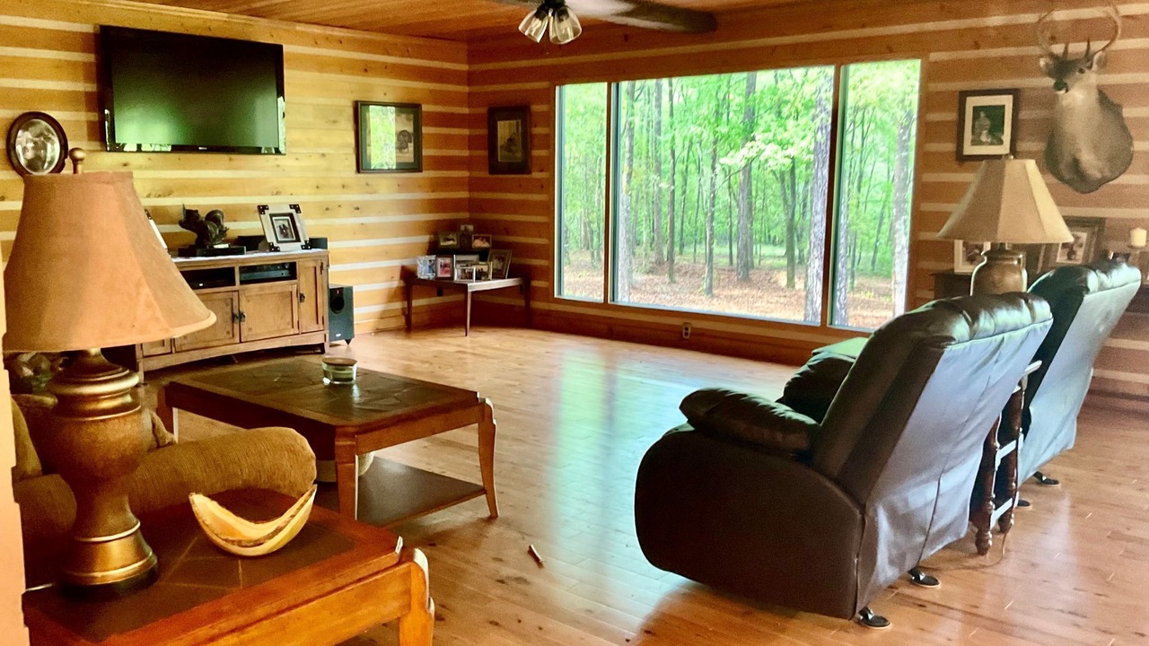 Photo of Bedroom in Red Level
