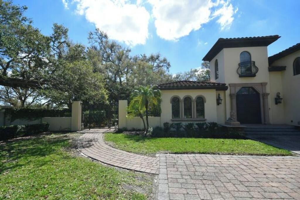 Photo of Outdoor in Lake Sarasota