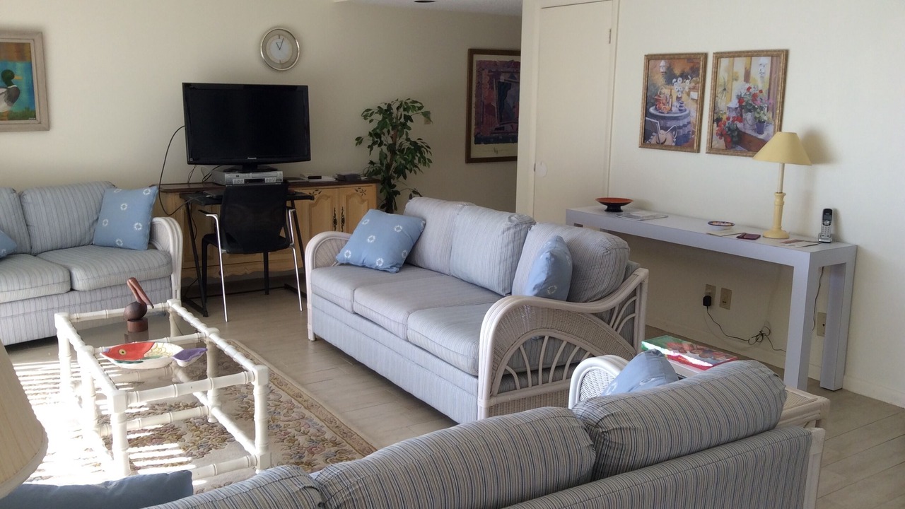 Photo of Livingroom in Sand Key