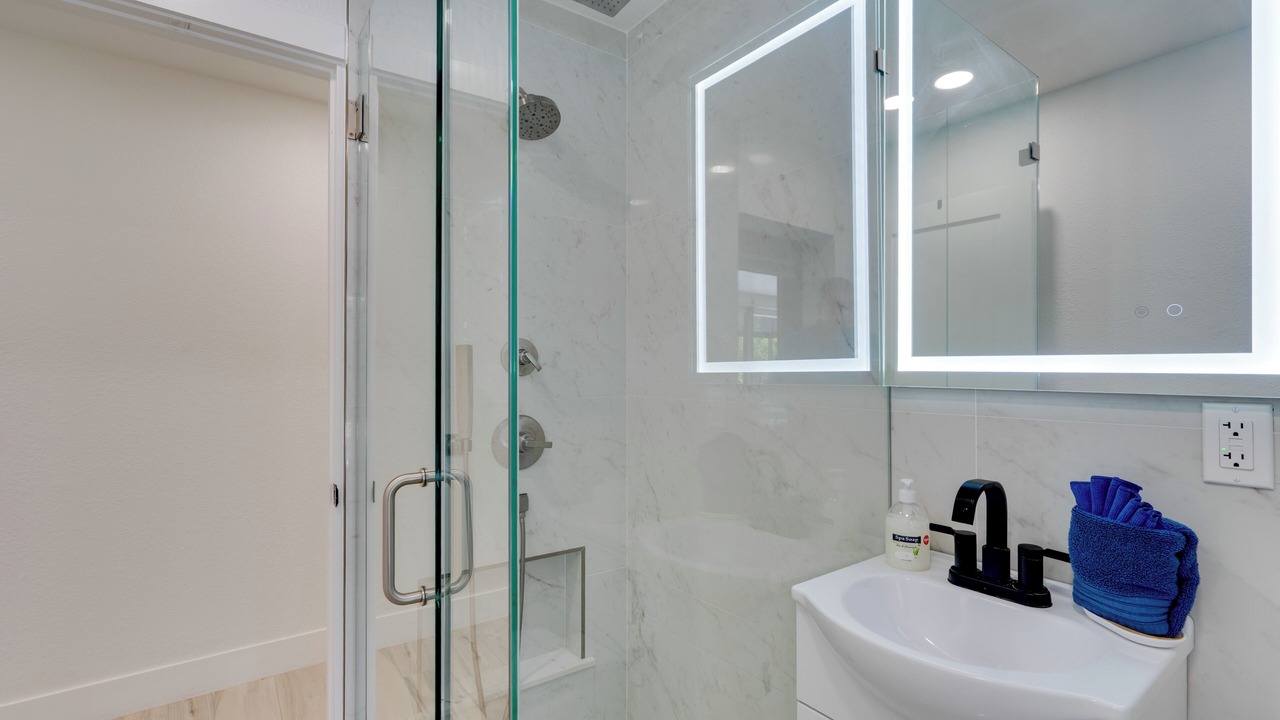 Photo of Bathroom in Iona Shores