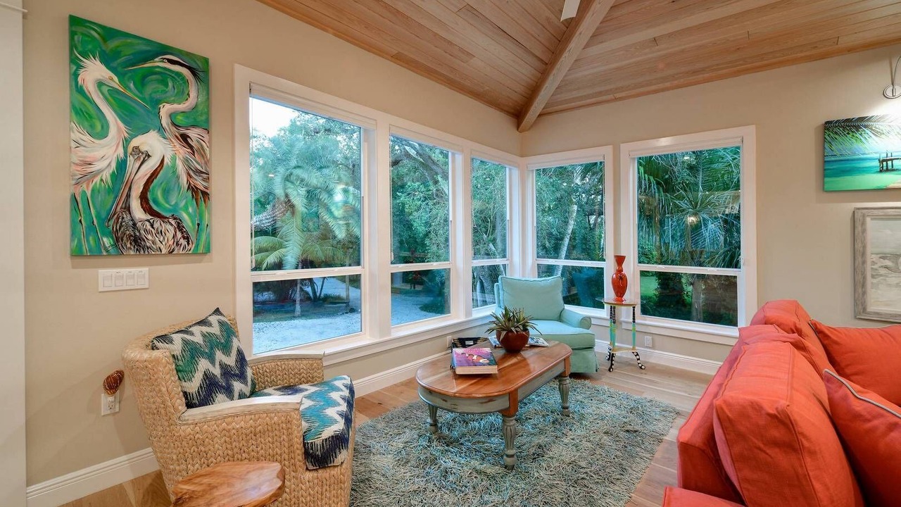 Photo of Livingroom in Longbeach Village