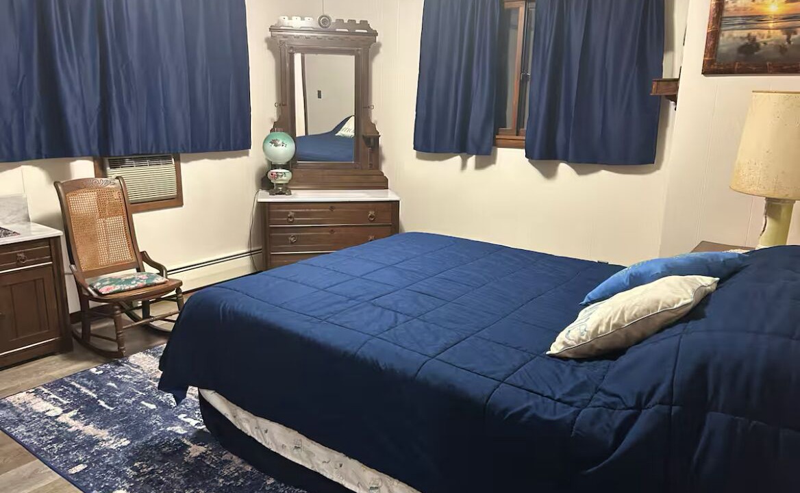 Photo of Bedroom in Silver Lake