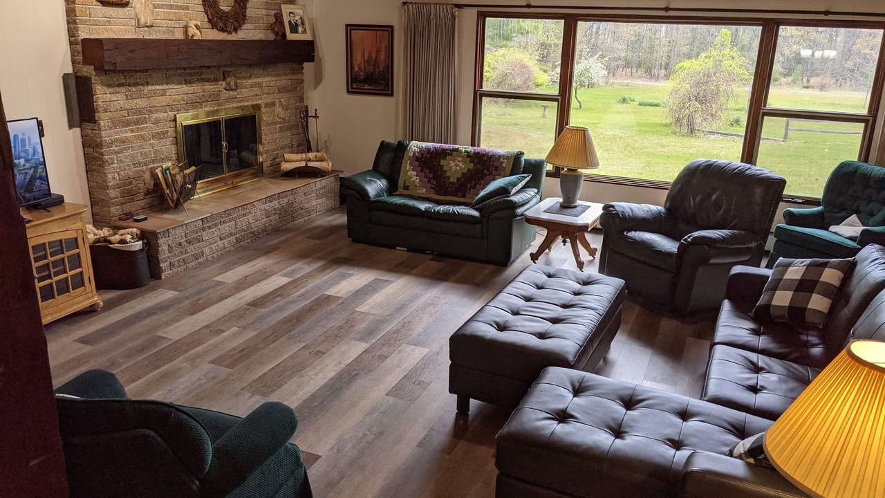 Photo of Livingroom in Silver Lake