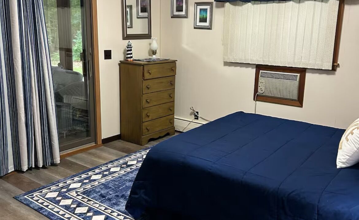 Photo of Bedroom in Silver Lake