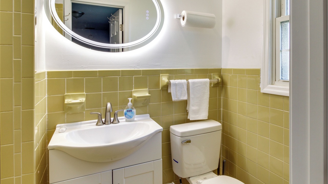 Photo of Bathroom in Albany