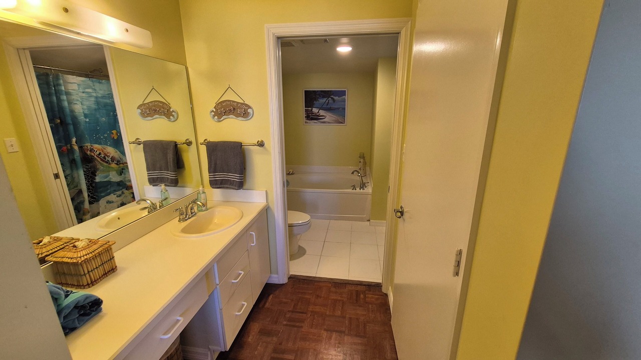 Photo of Bathroom in Ormond Beach Manors