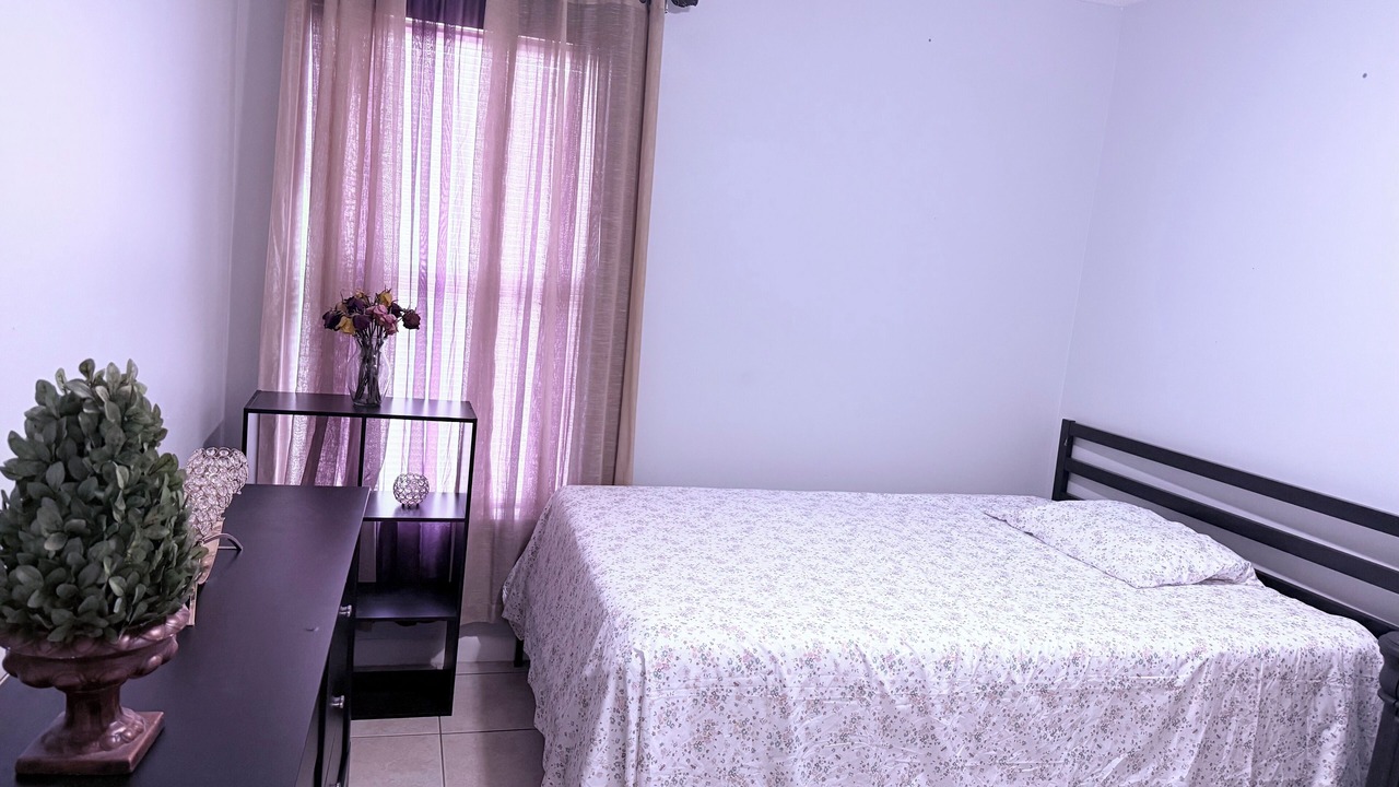 Photo of Bedroom in Sunrise