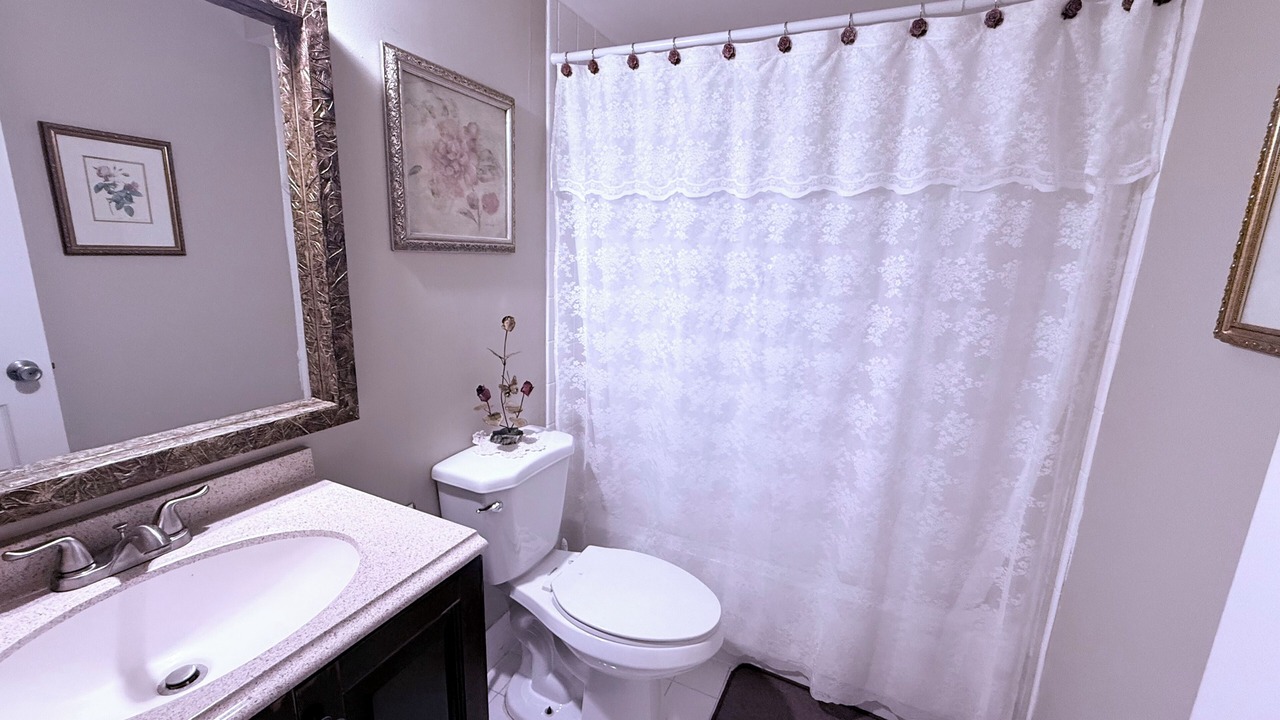 Photo of Bathroom in Sunrise