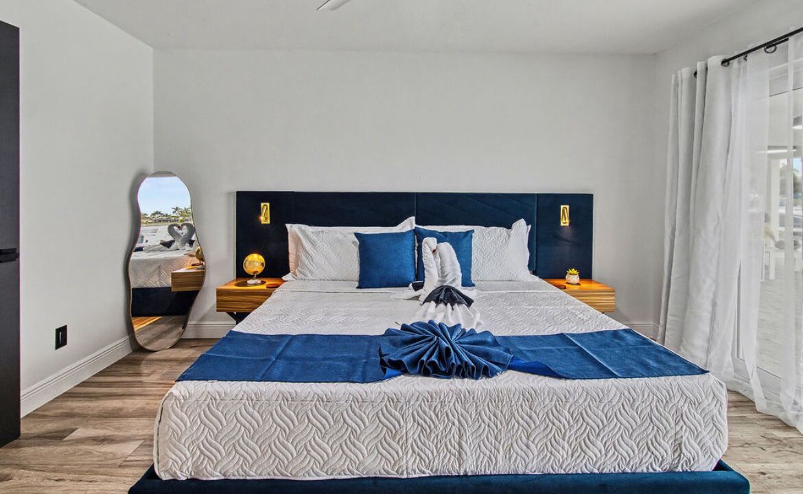 Photo of Bedroom in Eight Lakes