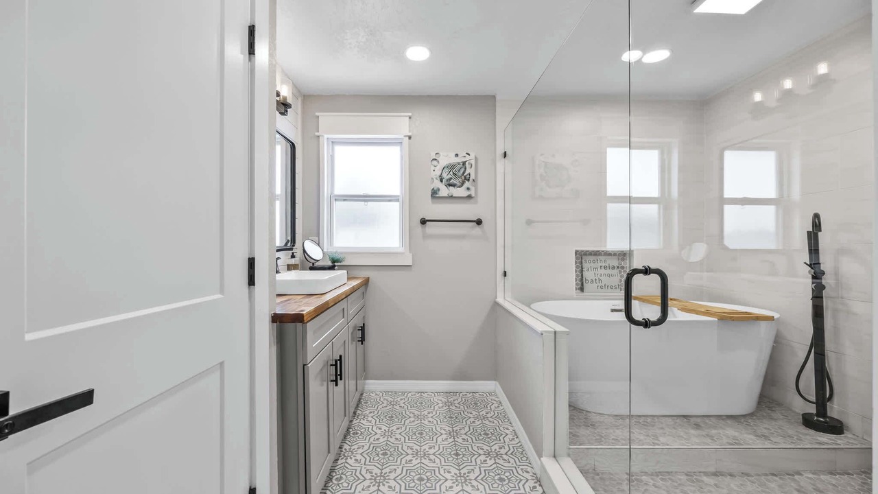 Photo of Bathroom in Venetian Way