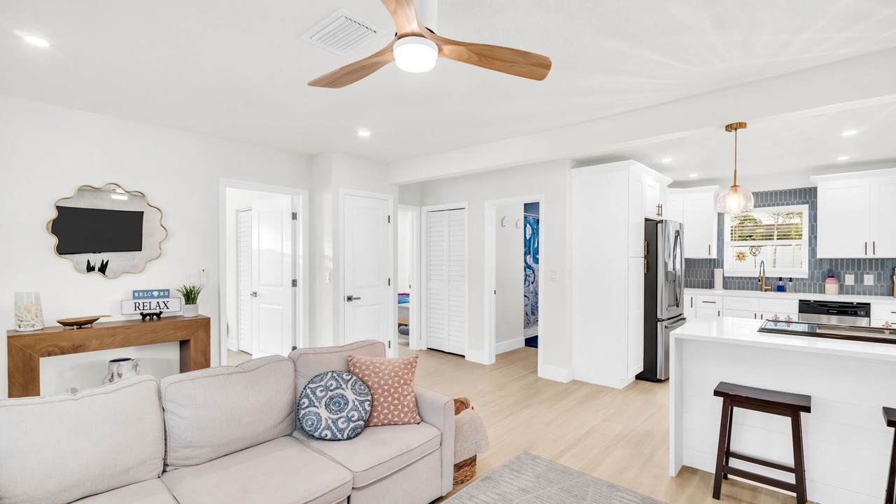 Photo of Livingroom in Bay Esplanade