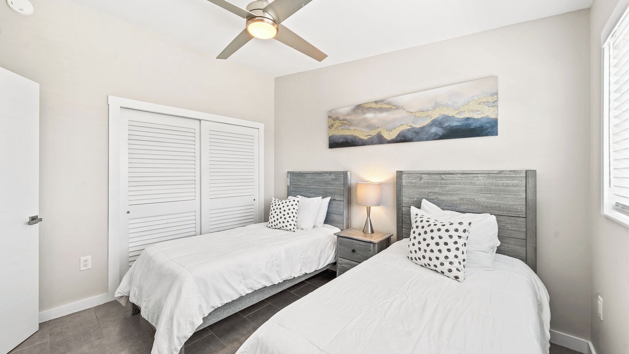 Photo of Bedroom in Orlando Beach
