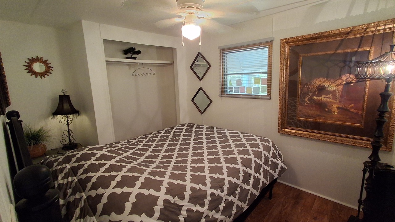 Photo of Bedroom in Shorterville