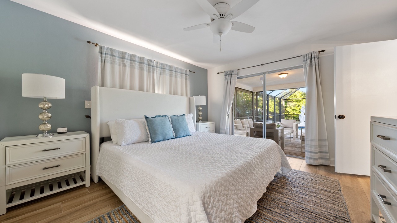 Photo of Bedroom in Palm River Estates