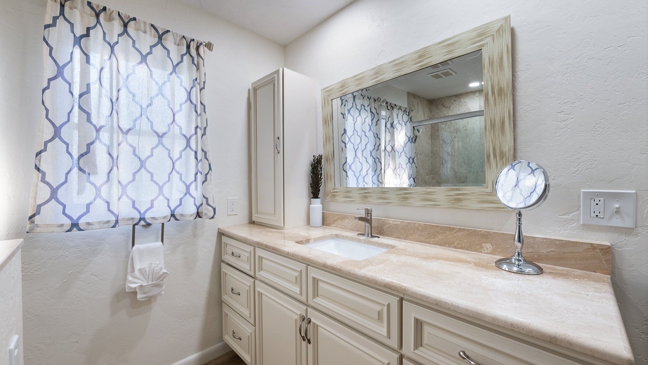 Photo of Bathroom in Palm River Estates