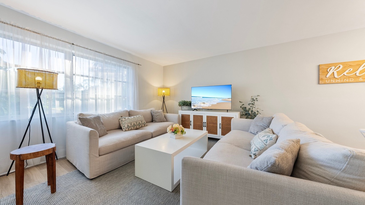 Photo of Livingroom in Palm River Estates